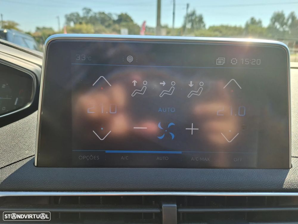 Peugeot 3008 PureTech 130 Stop & Start GPF Allure - 42