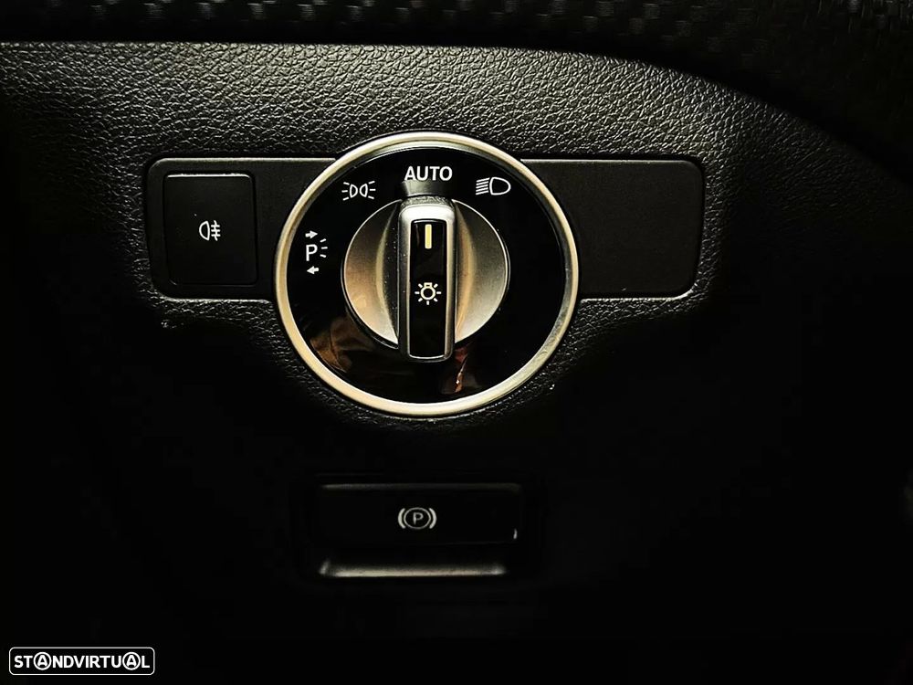 Mercedes-Benz A 200 CDI AMG Line - 24