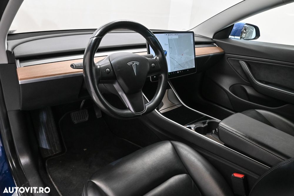 Tesla Model 3 Langstreckenbatterie Allradantrieb Dual Motor - 10