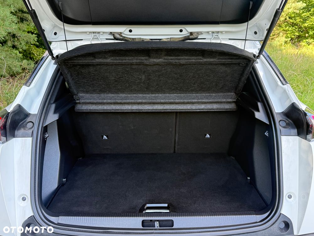 Peugeot 2008 BlueHDi 100 STOP & START Allure - 22