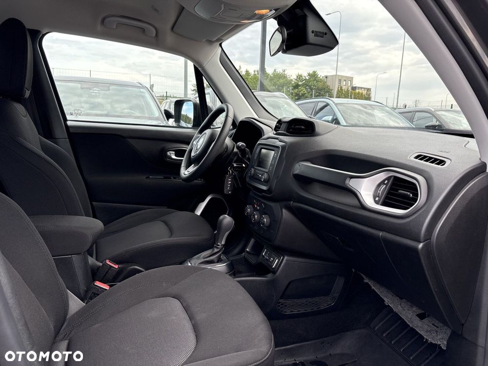 Jeep Renegade - 10