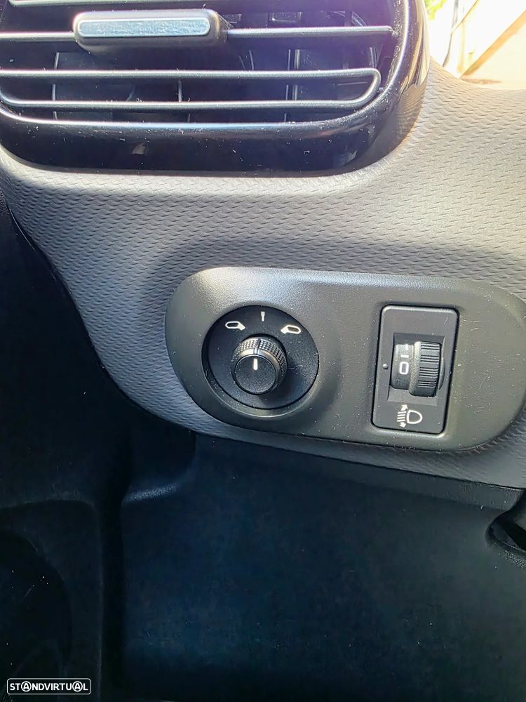 Citroën C4 Cactus 1.2 PureTech Shine EAT6 - 31