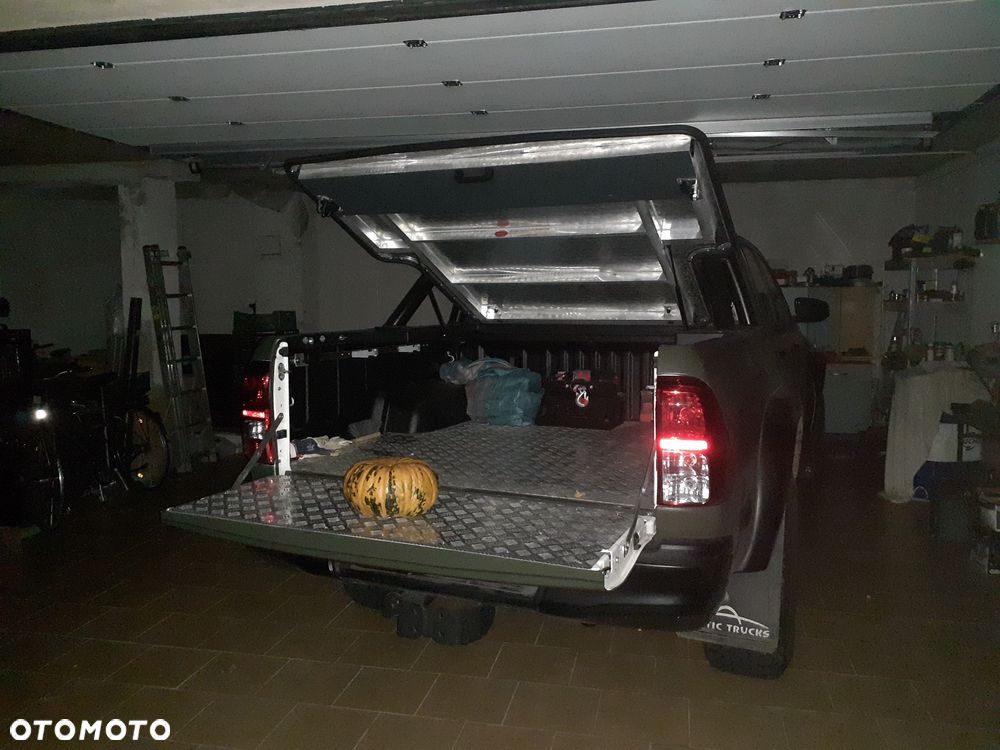 Toyota Hilux 2.4 D-4D Extra Cab DLX 4x4 - 10