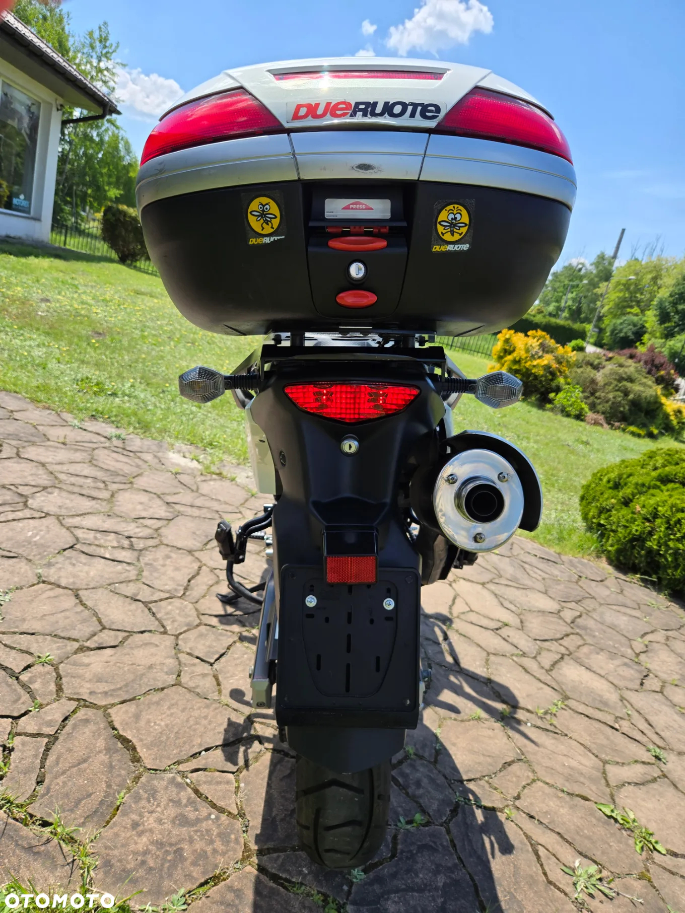 Suzuki V-STROM - 7