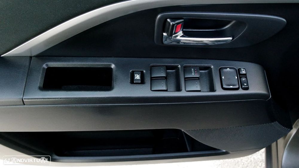 Mazda 5 MZR-CD 1.6 Superior Wagon +Xenon +PE+Pele - 14