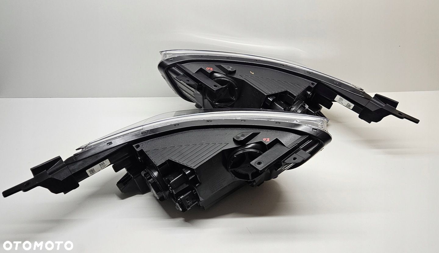 KIA STONIC S-TONIC REFLEKTOR LEWY PRAWY SOCZEWKA Z LED LAMPA - 11