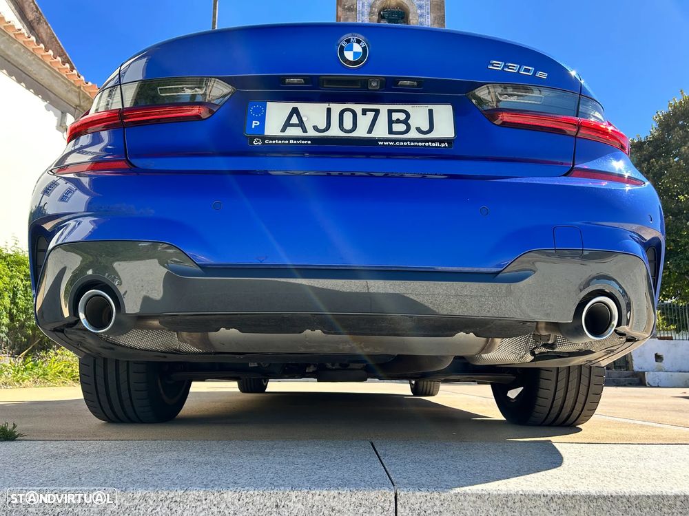 BMW 330 - 15