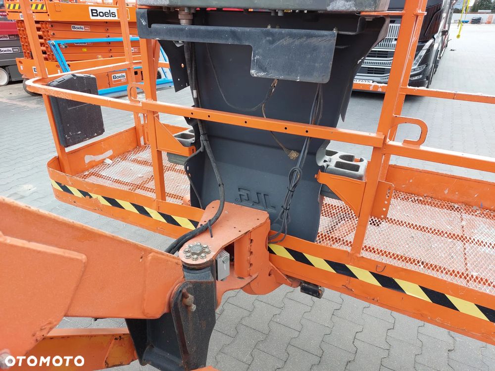 JLG 660 SJ - 4
