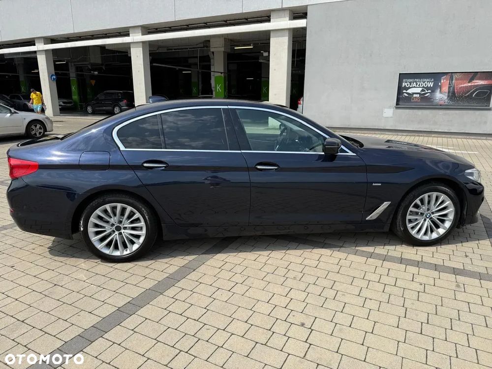 BMW Seria 5 530i xDrive - 4