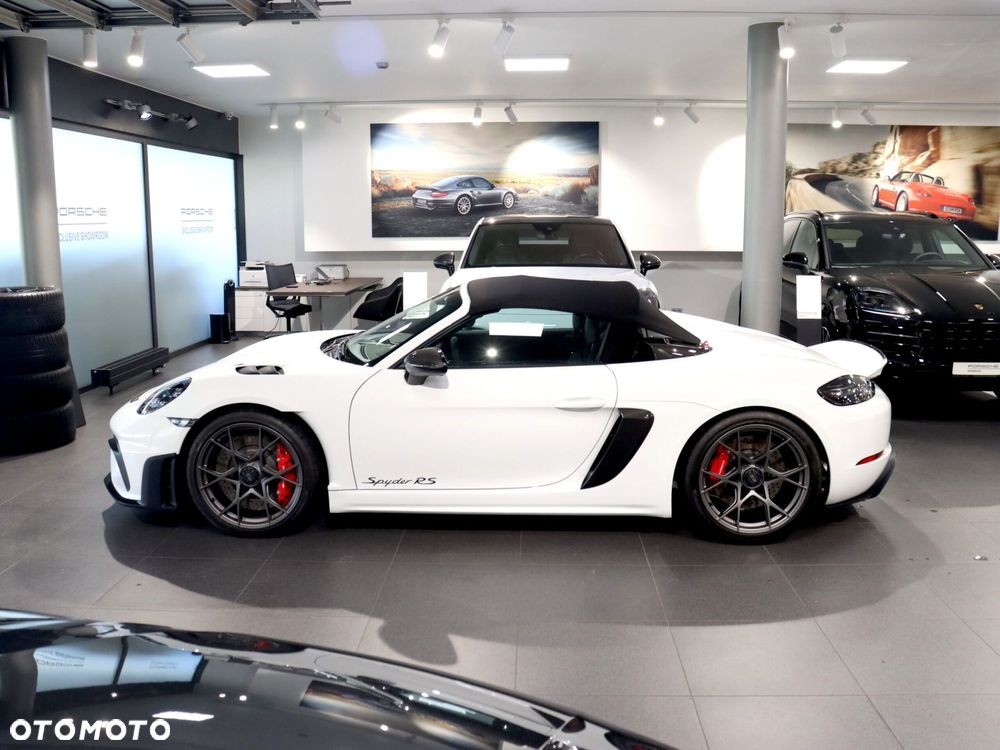 Porsche 718 Spyder - 2