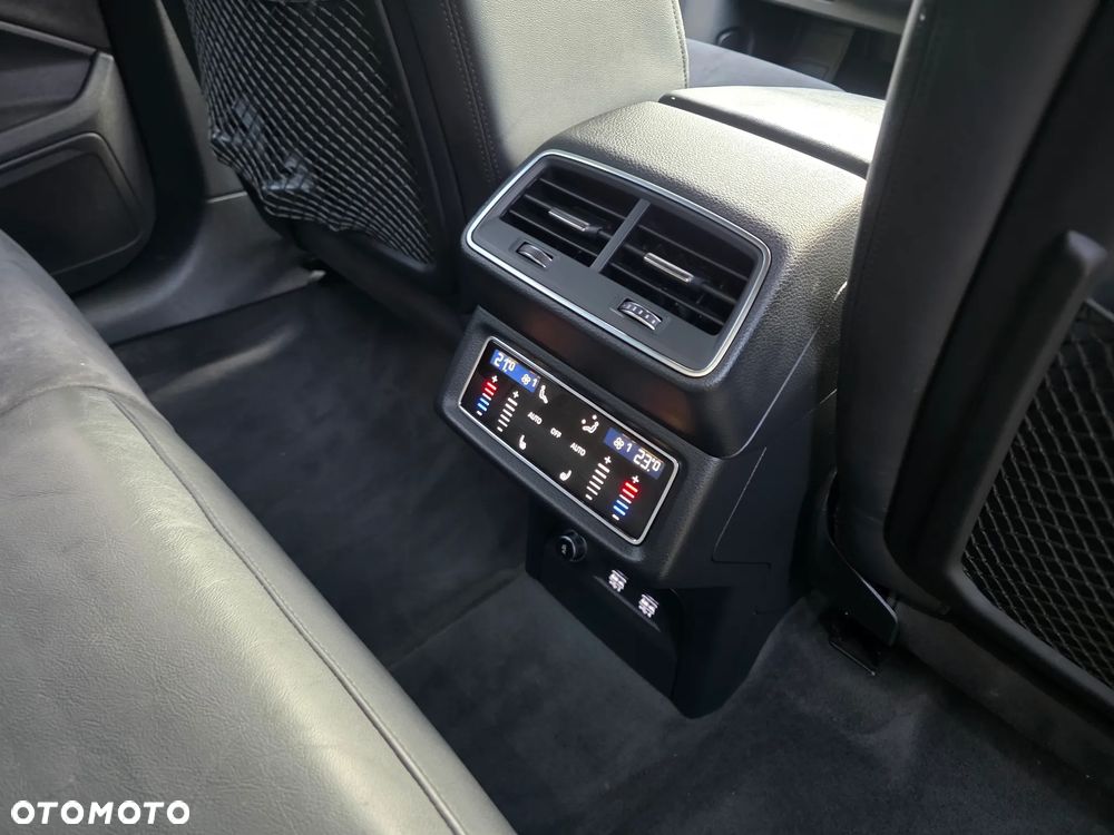 Audi e-tron 55 Quattro - 23