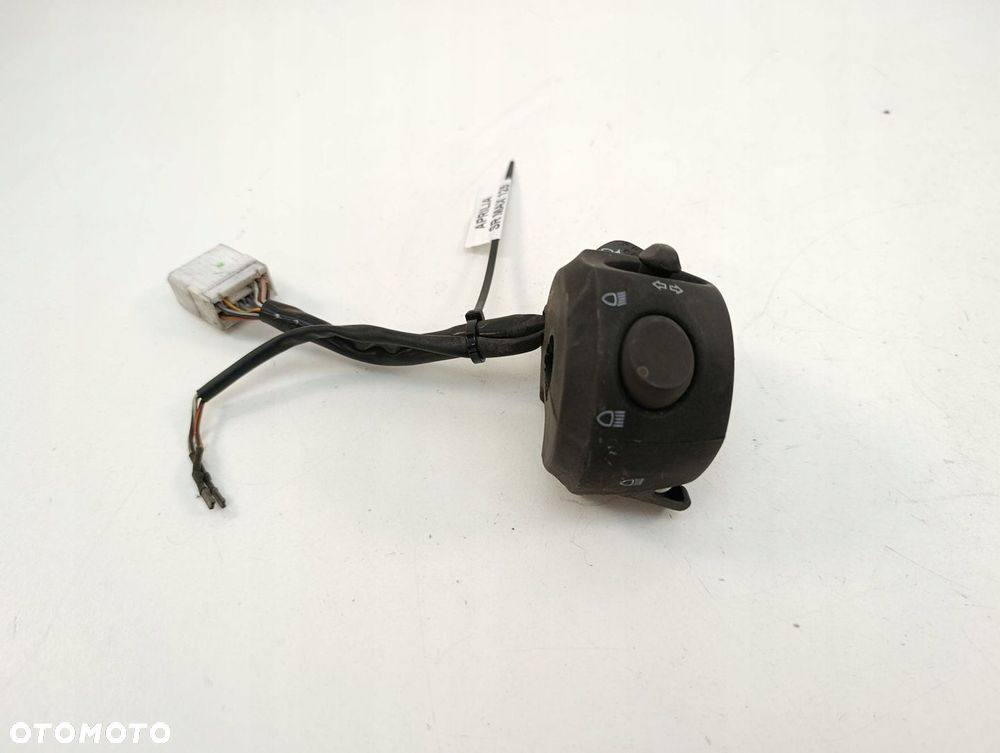 APRILIA SR MAX 125 PRZEŁĄCZNIK LEWY - 4