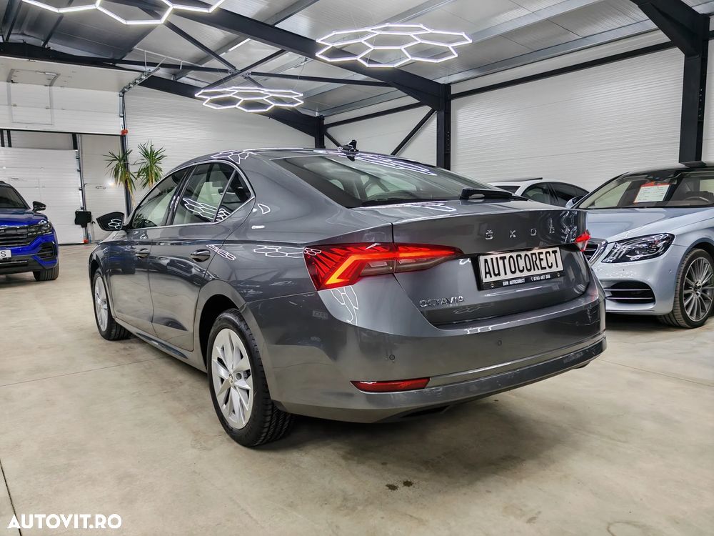 Skoda Octavia 2.0 TDI DSG Sport Edition - 5