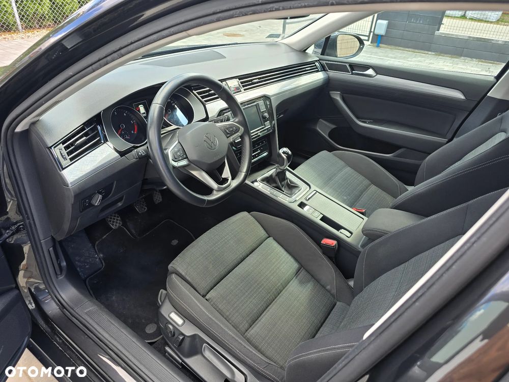 Volkswagen Passat 2.0 TDI EVO Business - 3