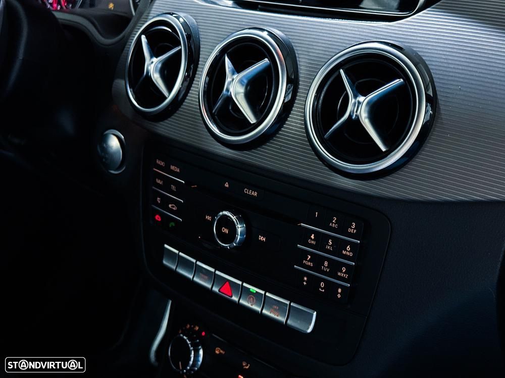 Mercedes-Benz B 180 d Urban - 36