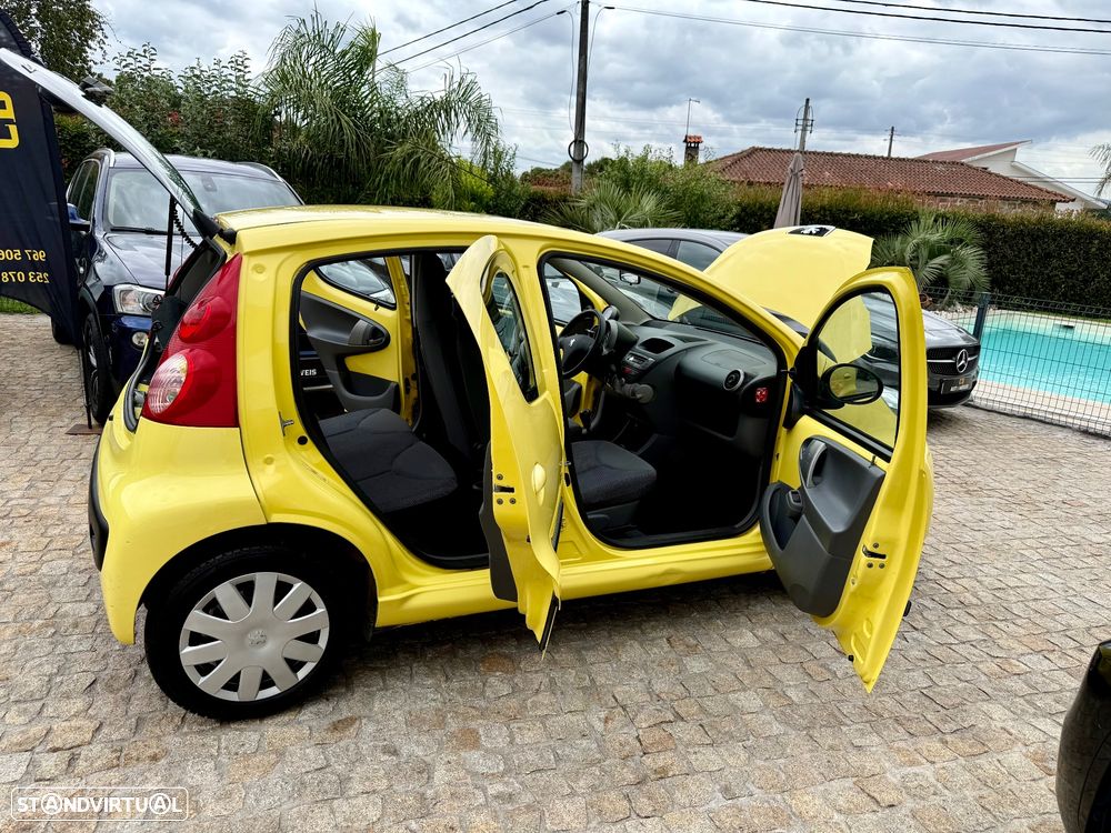 Peugeot 107 1.0 Urban - 7