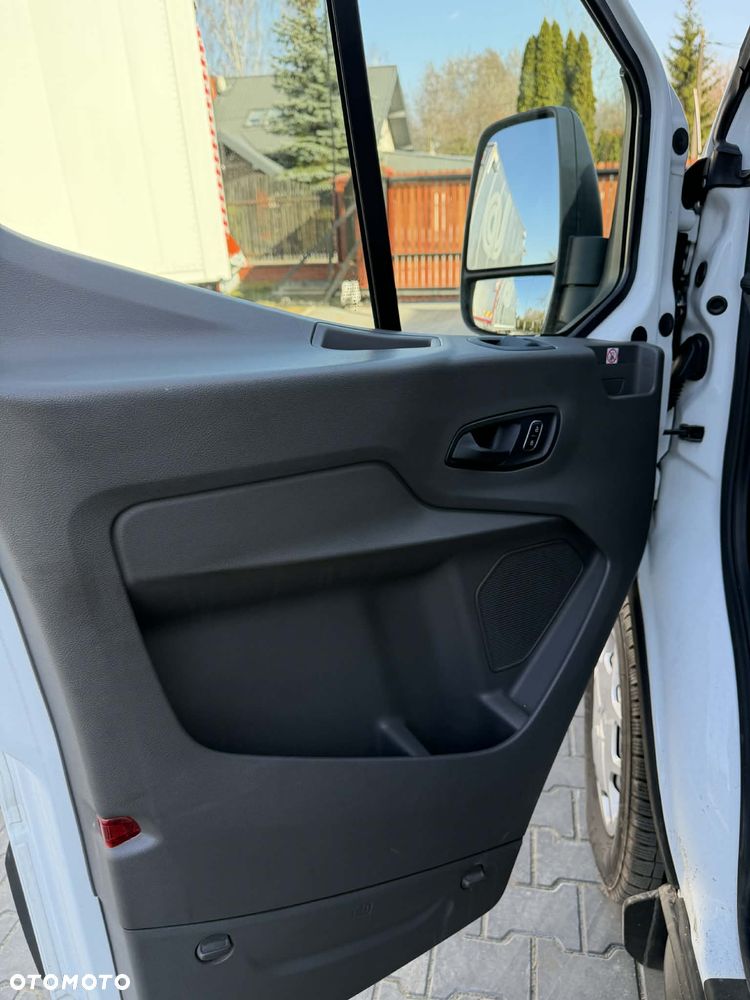 Ford Transit - 11