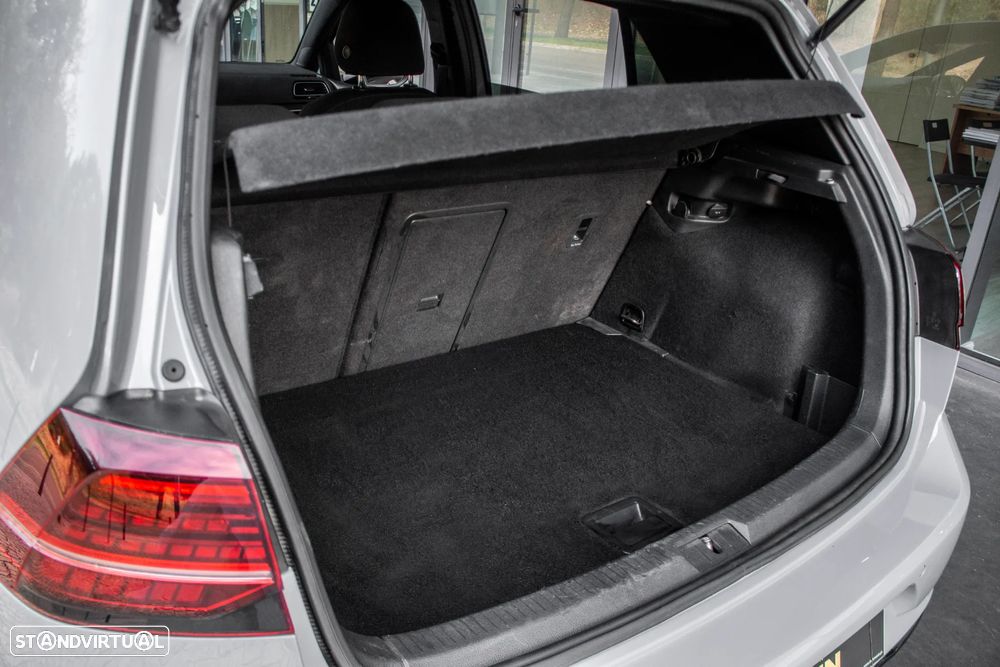 VW Golf GTD 2.0 TDI SCR DSG - 33