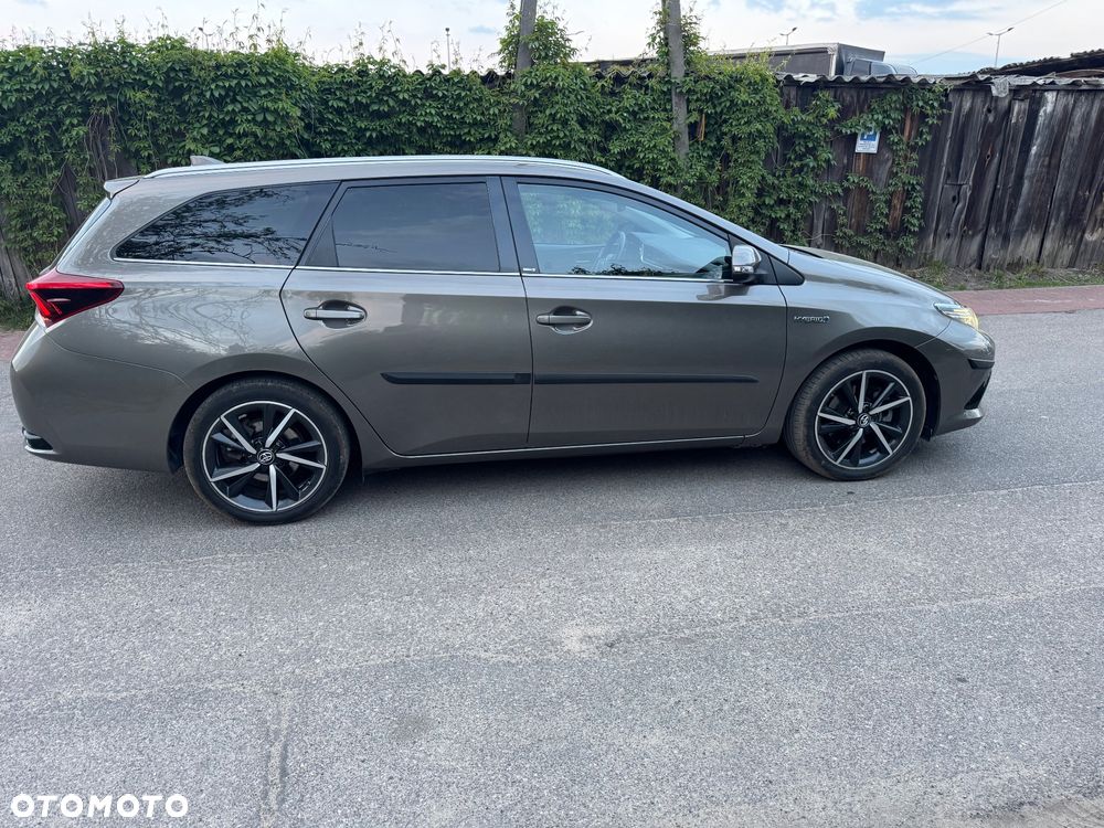 Toyota Auris - 12