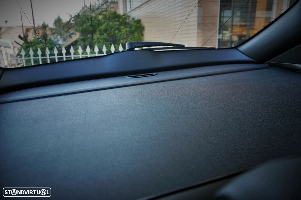 Mercedes-Benz CLA 200 Shooting Brake (CDI) d Urban - 19