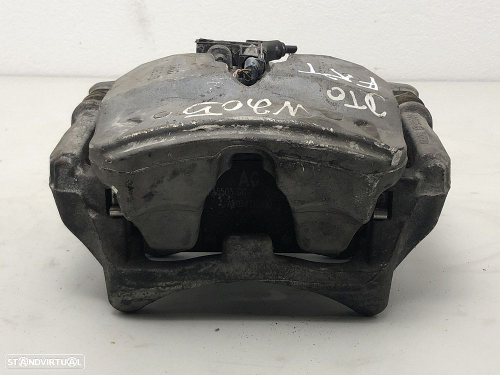 Pinças de travão Frente/Dto MERCEDES-BENZ C-CLASS (W205) C 220 d | 12.13 -  Usad... - 2