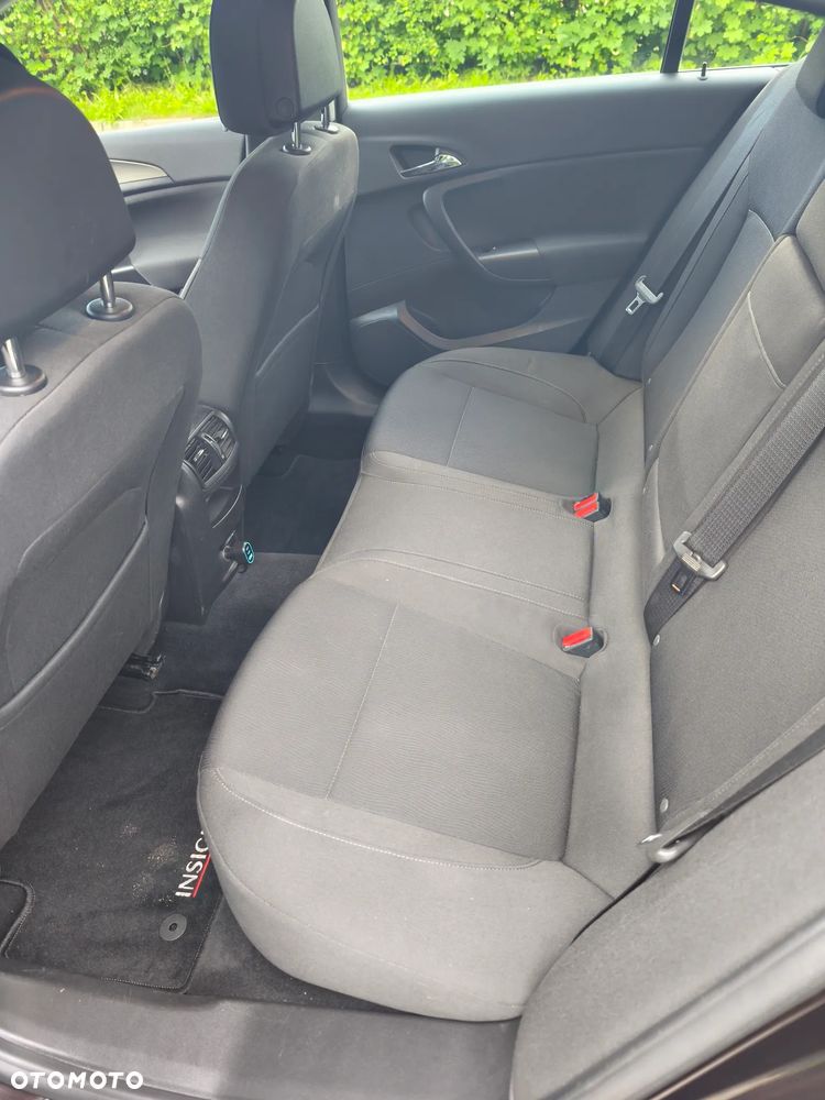 Opel Insignia 1.8 - 13