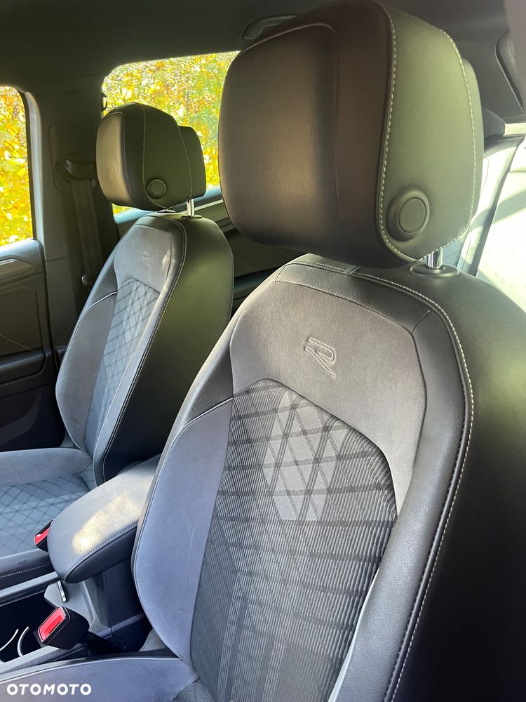 Volkswagen Tiguan - 12