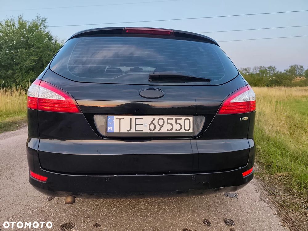 Ford Mondeo 2.0 TDCi Ambiente - 12