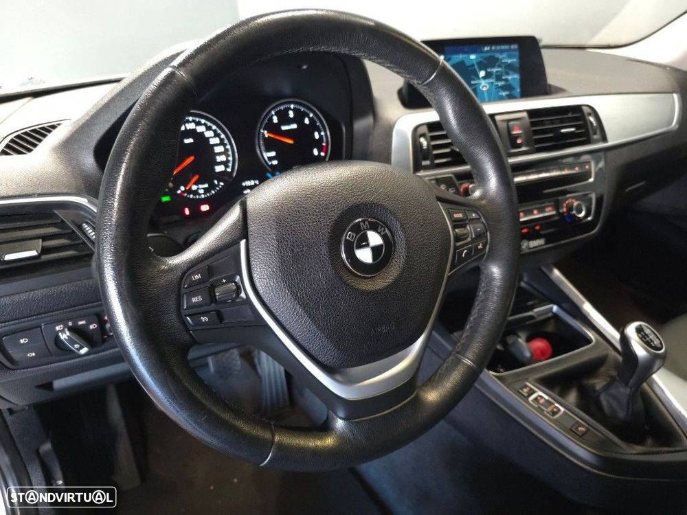 BMW 116 d Line Sport Shadow - 23