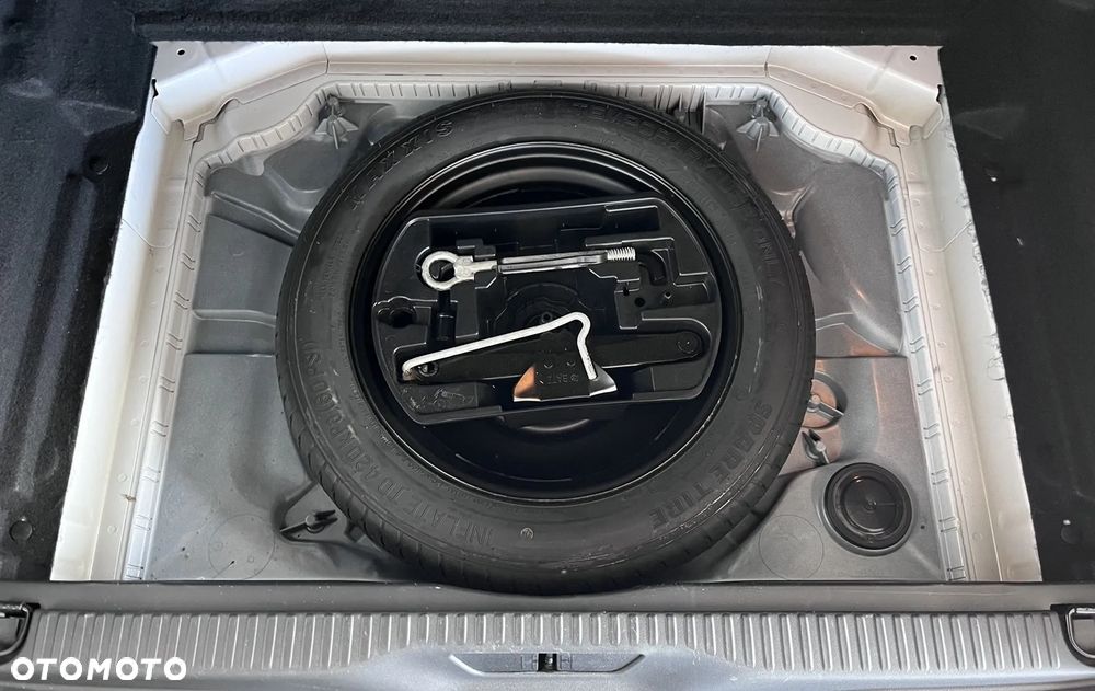 Citroën C4 SpaceTourer PureTech 130 Stop&Start SELECTION - 28