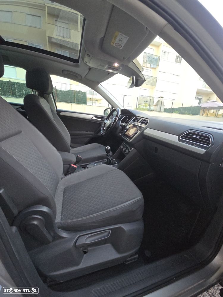 VW Tiguan 1.6 TDI Confortline - 14