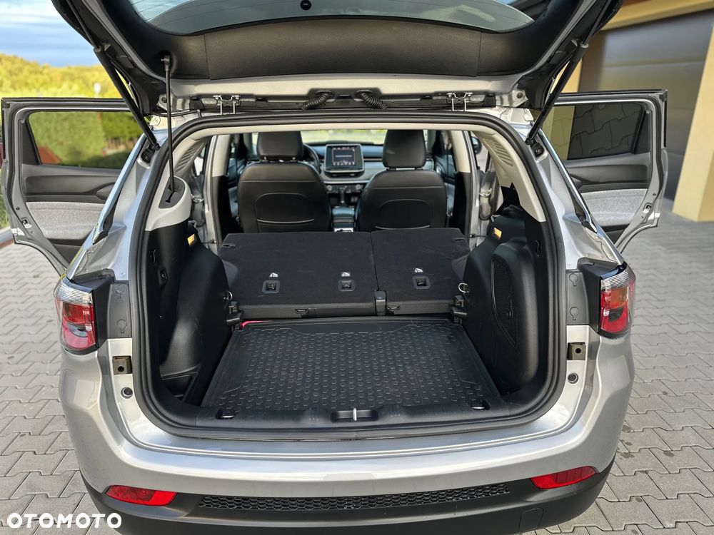 Jeep Compass - 9