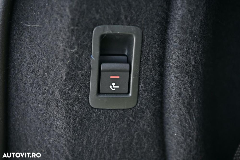 Audi A4 2.0 TDI ultra S tronic - 38