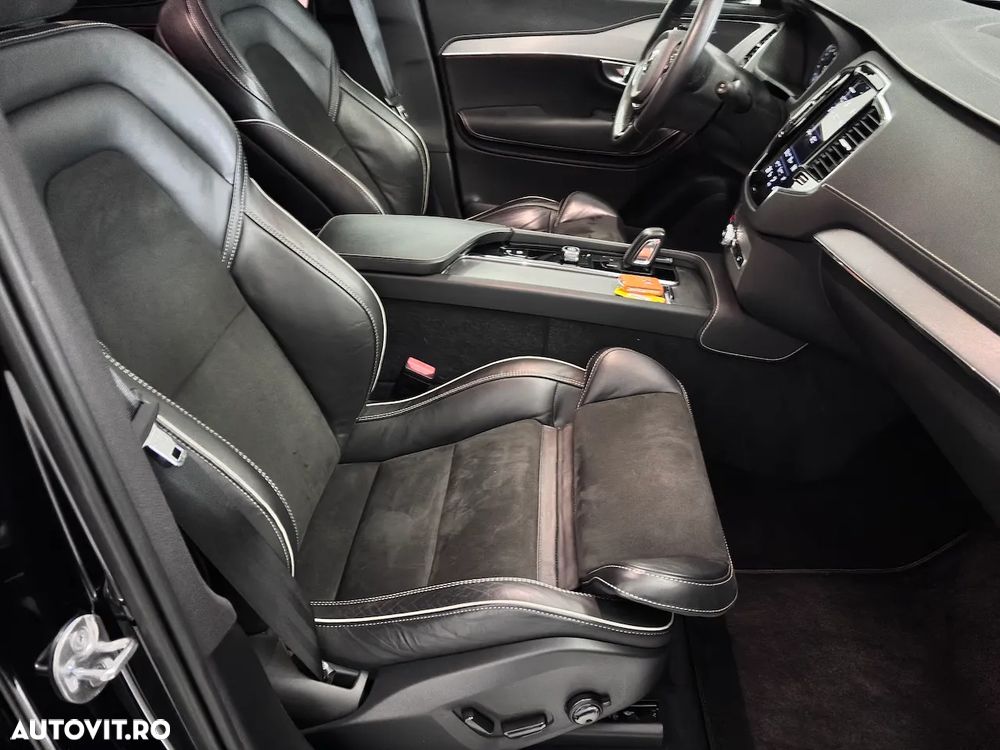 Volvo XC 90 T8 AWD Recharge Ultimate Dark - 19