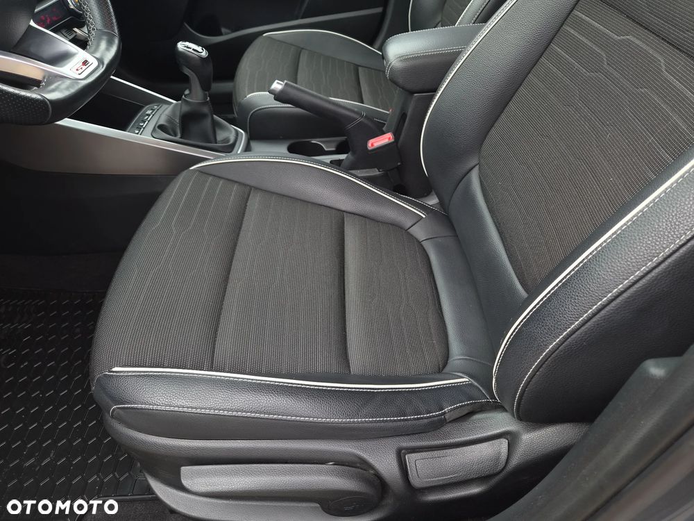 Kia Stonic 1.0 T-GDI MHEV GT Line - 13