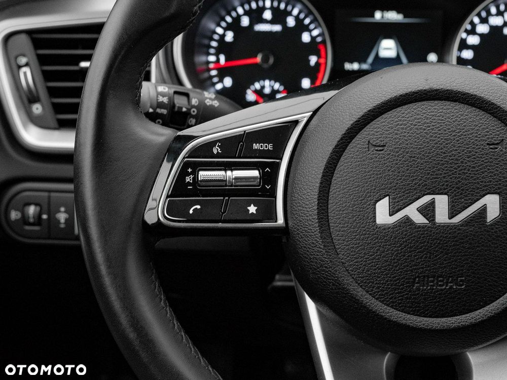 Kia Ceed 1.5 T-GDI M - 14