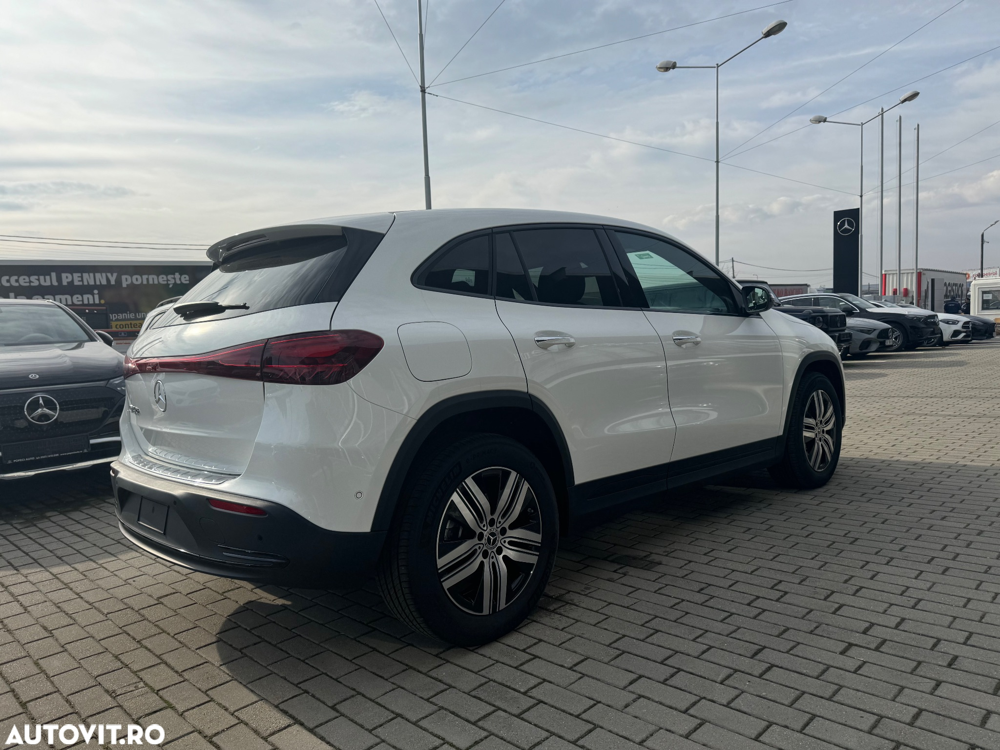 Mercedes-Benz EQA 250+ - 9
