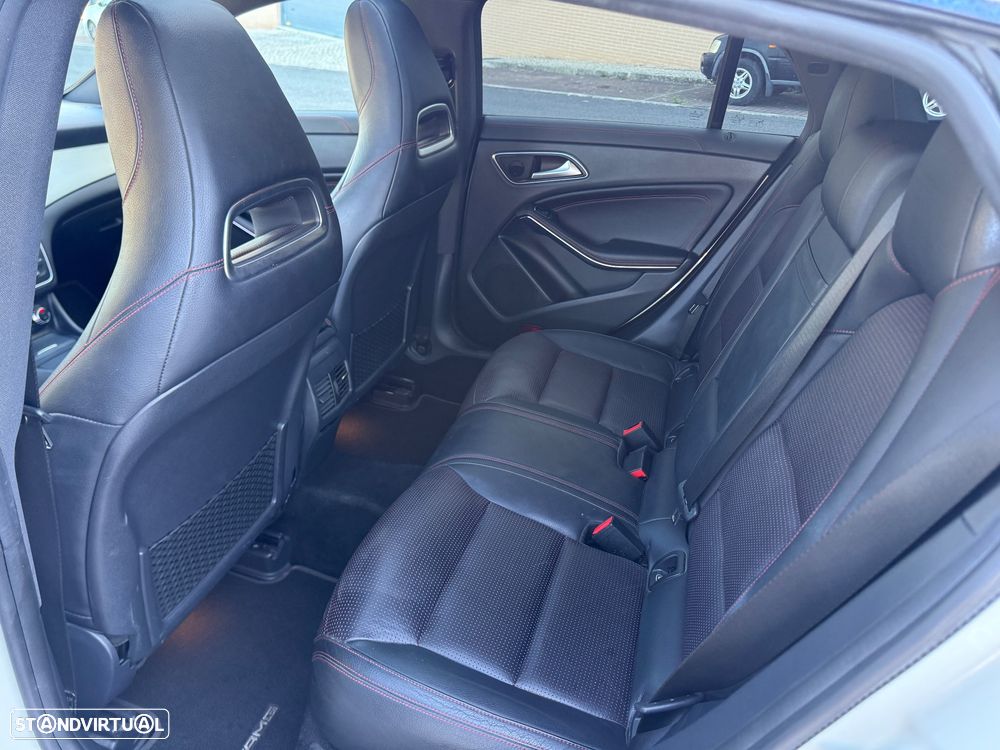 Mercedes-Benz CLA 220 Shooting Brake (CDI) d 4Matic 7G-DCT AMG Line - 18