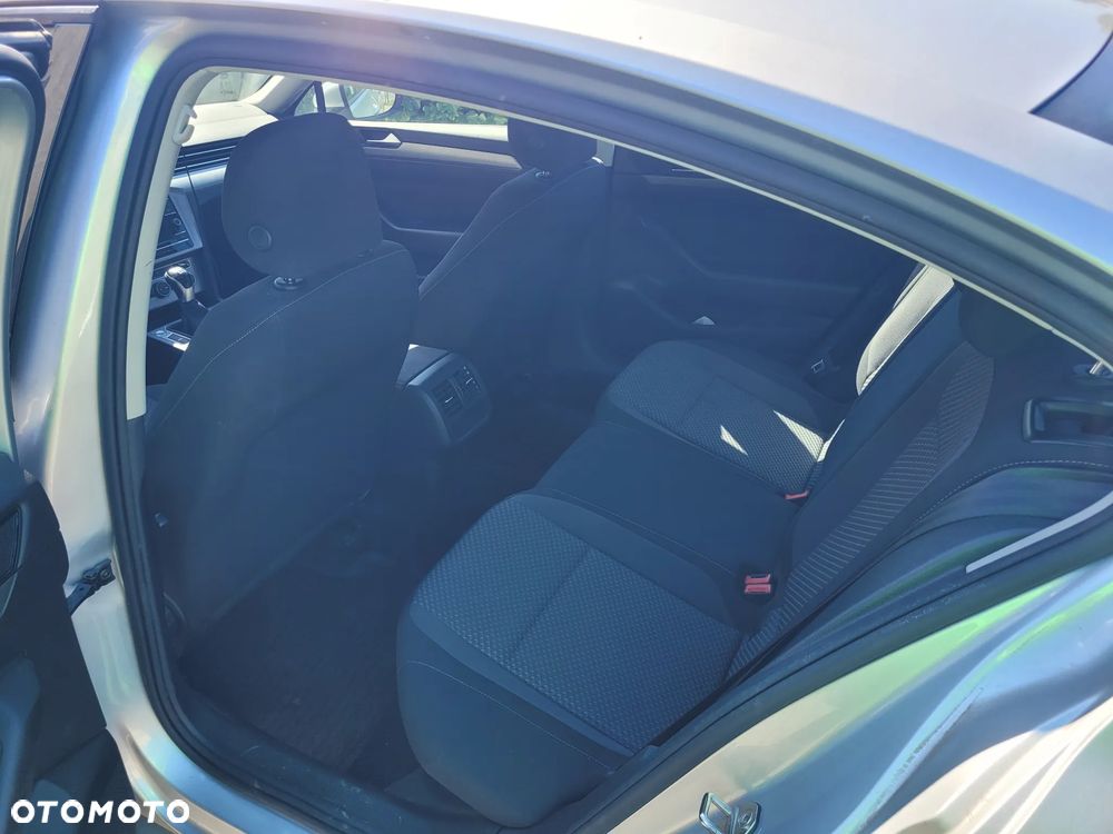 Volkswagen Passat 1.5 TSI EVO Business - 7