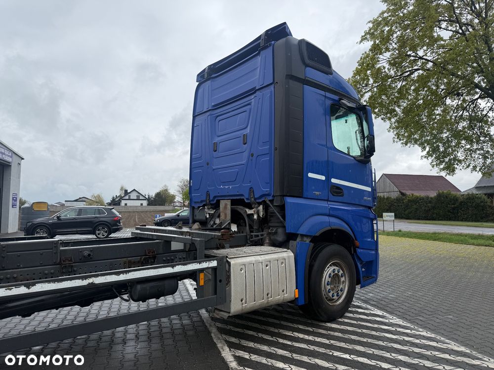 Mercedes-Benz Actros 2543 BDF - 8