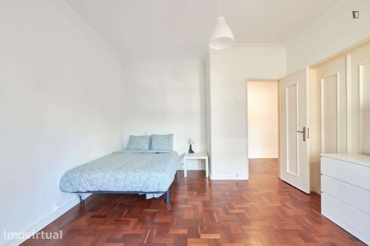 Quarto - localizado em Entrecampos Lisbon - Grande imagem: 4/30