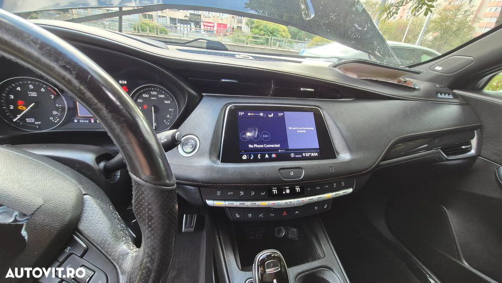 Cadillac XT4 - 12