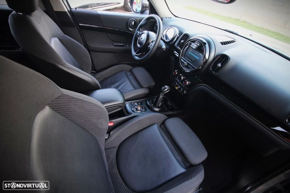 MINI Countryman Cooper SE ALL4 Auto - 21
