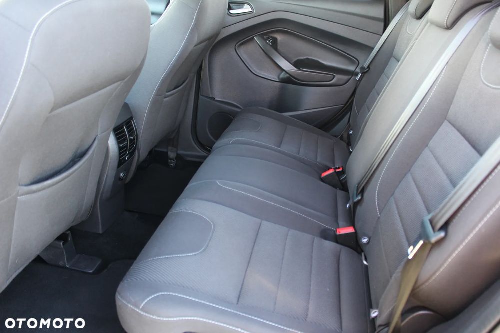 Ford Kuga 2.0 TDCi 2x4 Trend - 10