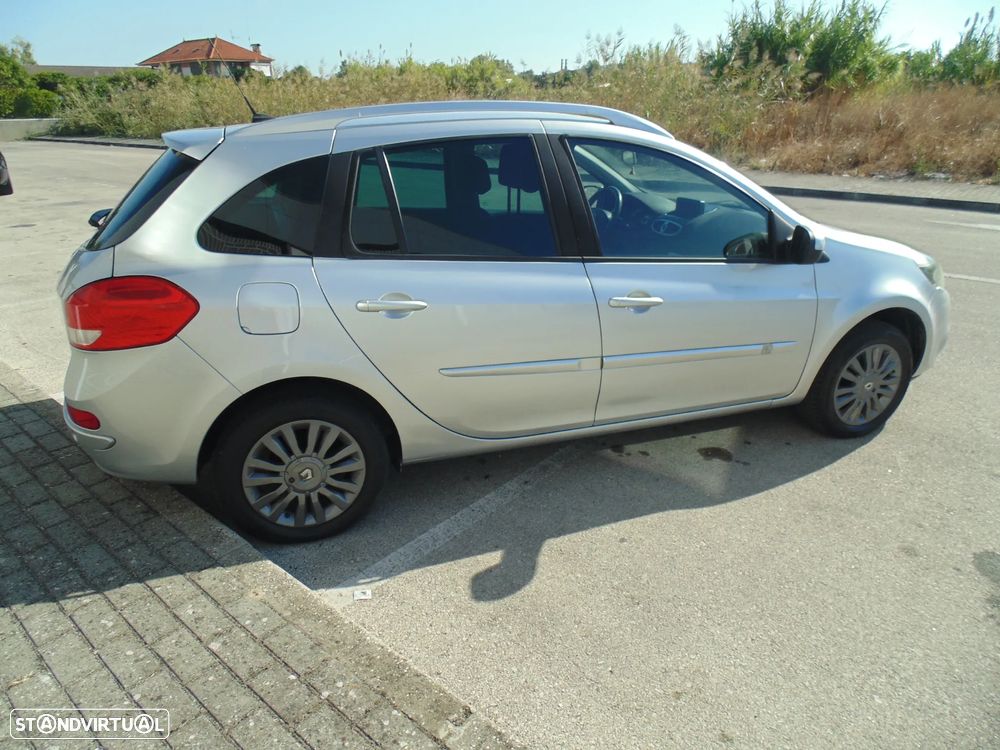 Renault Clio Break 1.2 16V Dynamique S - 7