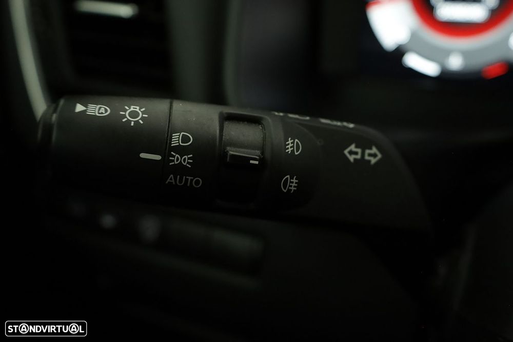 Nissan Qashqai 1.3 DIG-T N-Connecta LED Xtronic - 16