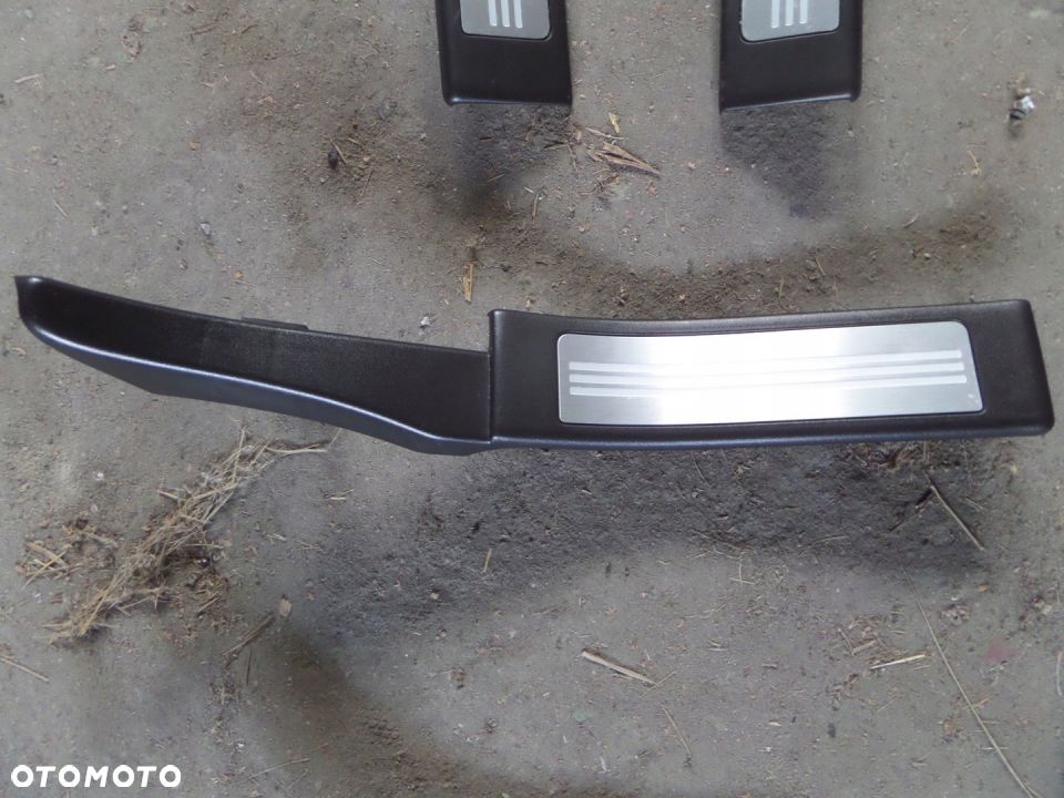 10596 OSLONA PROGU LEWA JAGUAR XF X250 LIFT RS - 1
