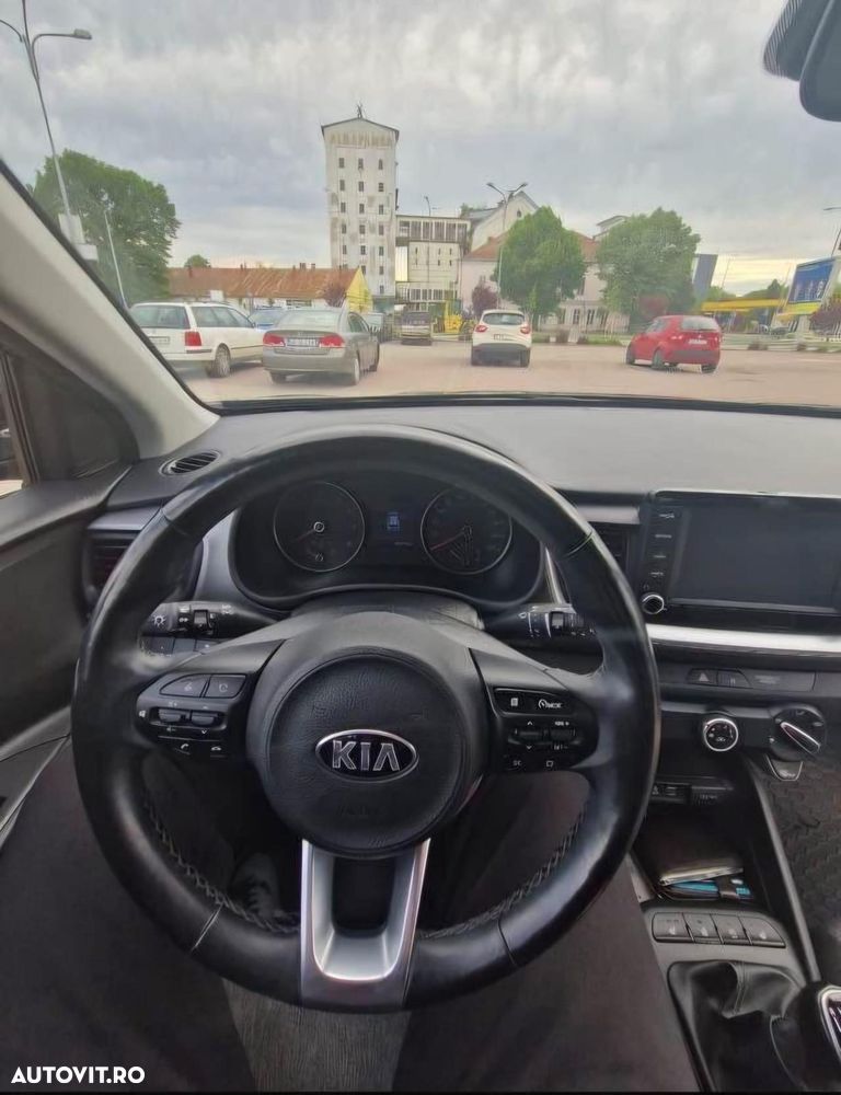 Kia Stonic 1.4 GSL Trend - 2