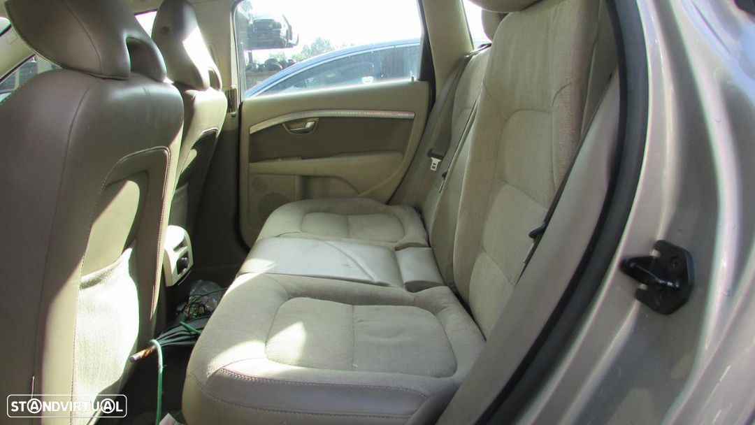 Volvo XC70 2.4 D5 (185CV) de 2008 - Peças Usadas (6884) - 7