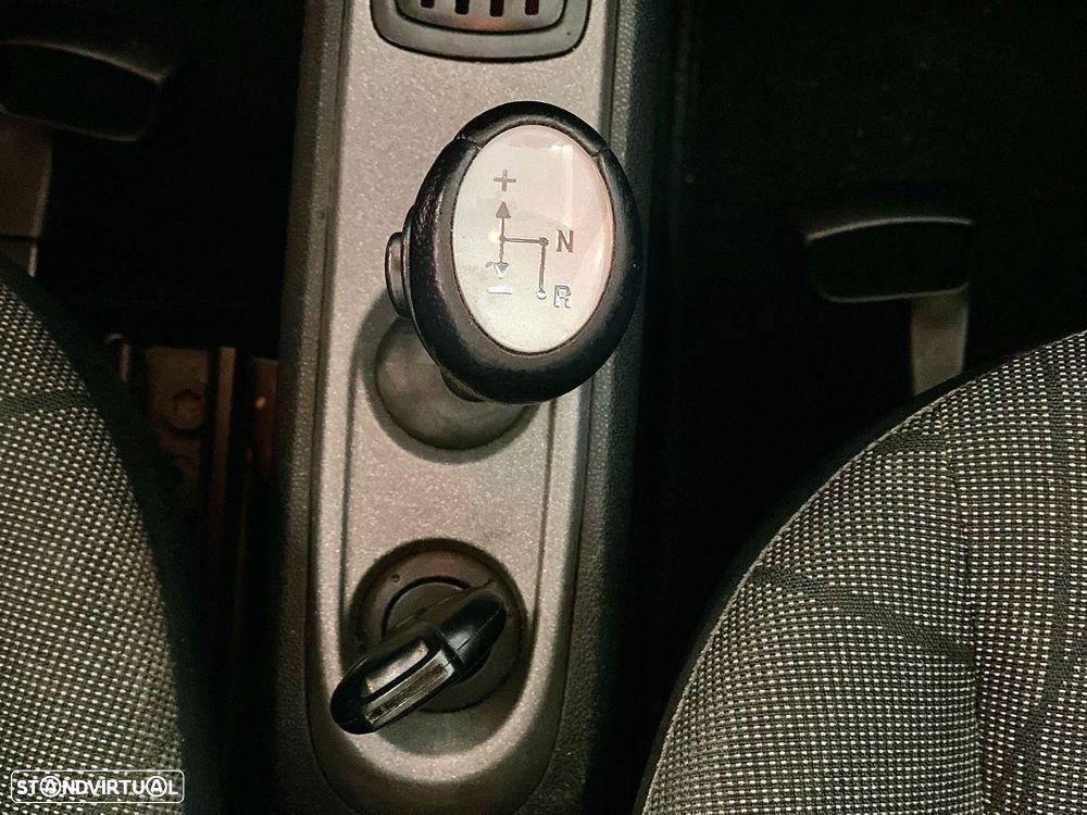 Smart ForTwo Coupé cdi softouch black&white limited dpf - 25